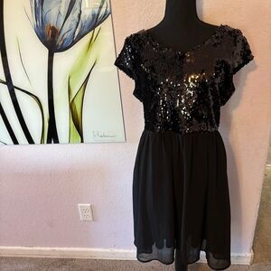 New black sequin dress size large